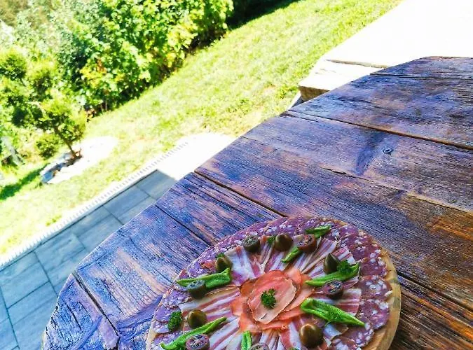 Vineyard Na Hribu Semesterbostad