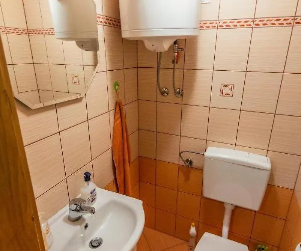 Vineyard Na Hribu Ferienhaus