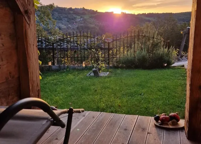 Vineyard Na Hribu Ferienhaus *